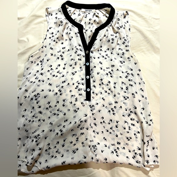Damien Rainn - Women's Black and White Sleeveless Top - Picture 1 of 7